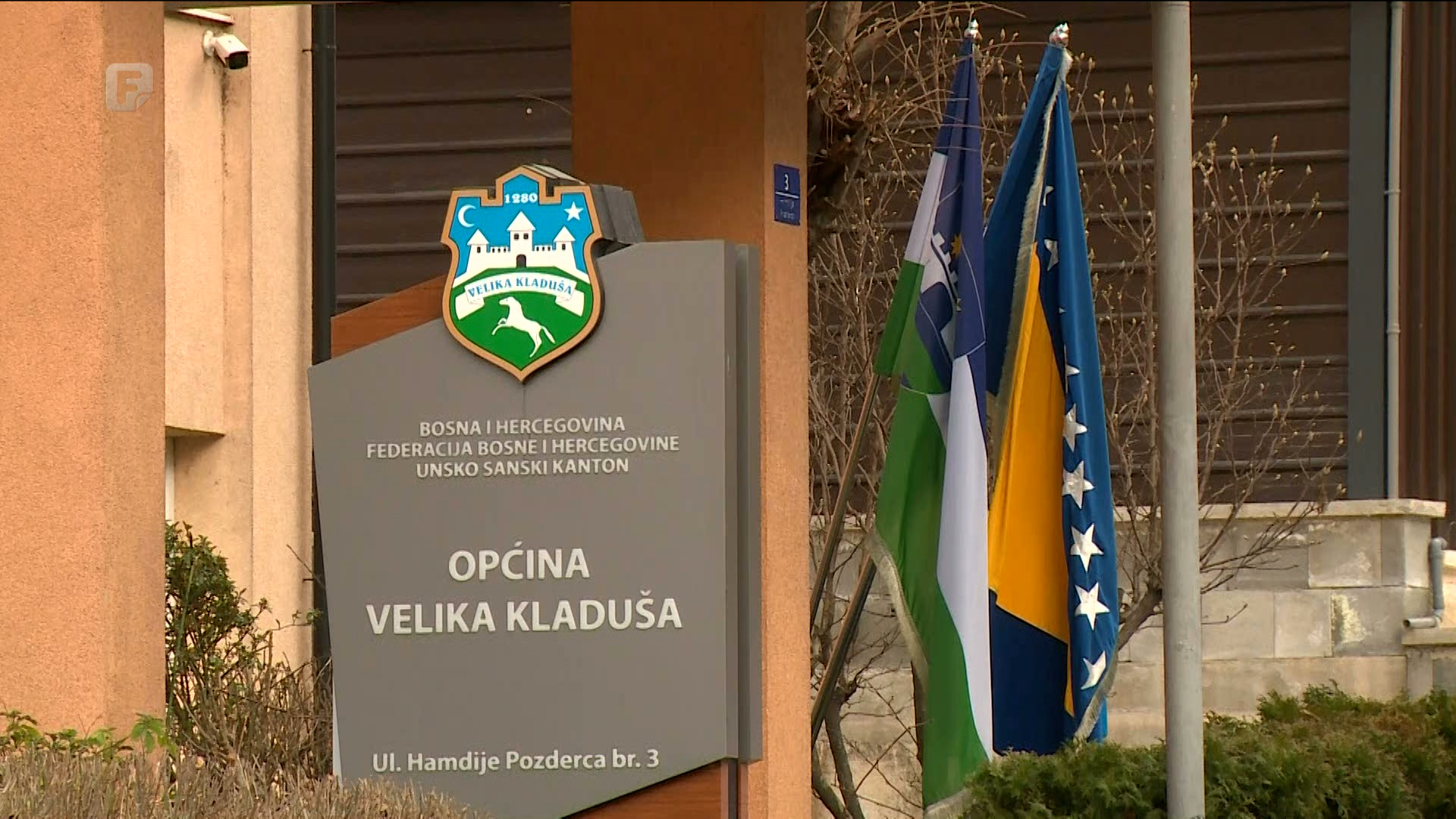 Velikokladuški vijećnici sjednicu održali u hodniku